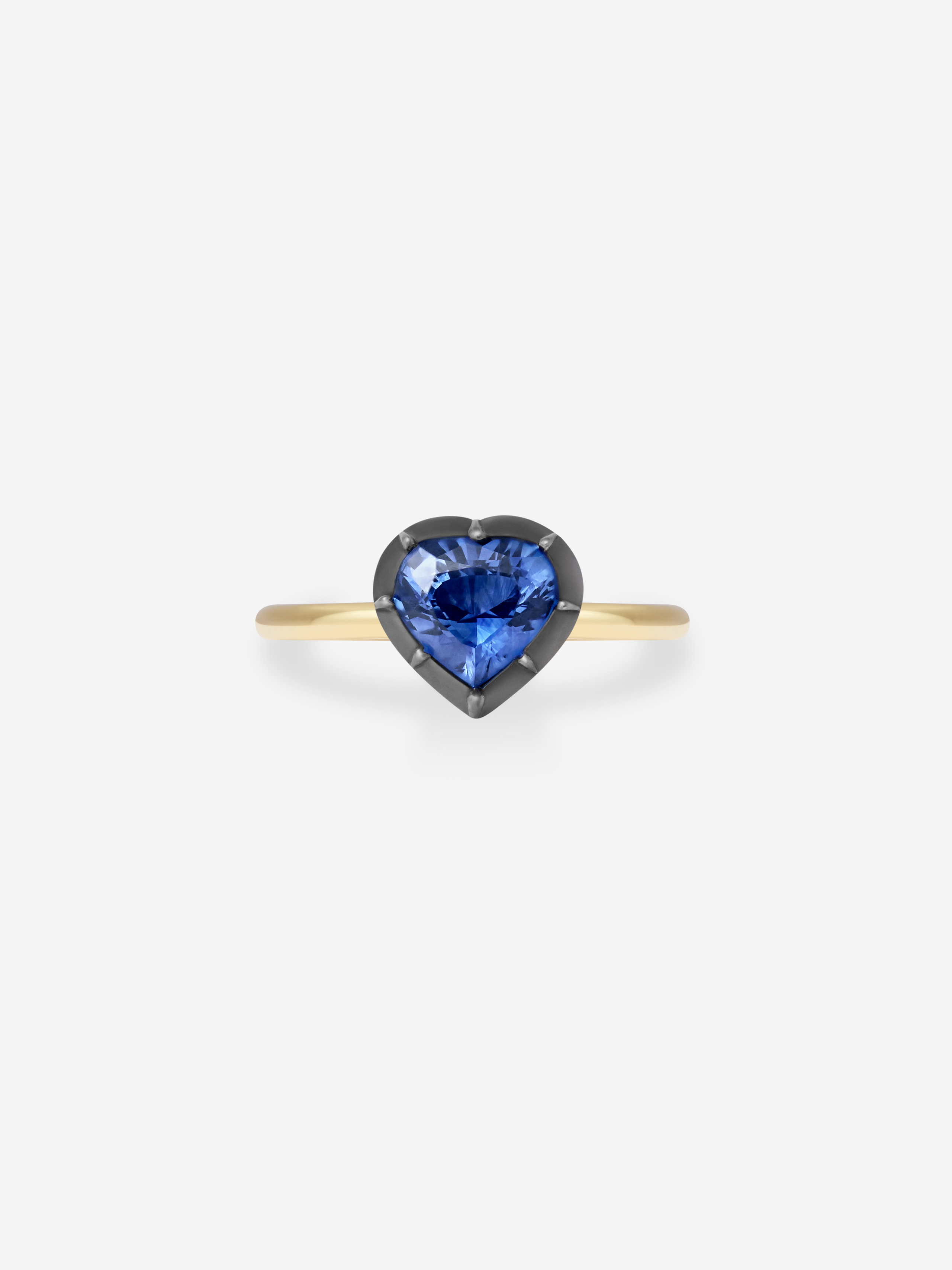 2.69ct Heart-Shaped Sapphire Button Back Ring View 1