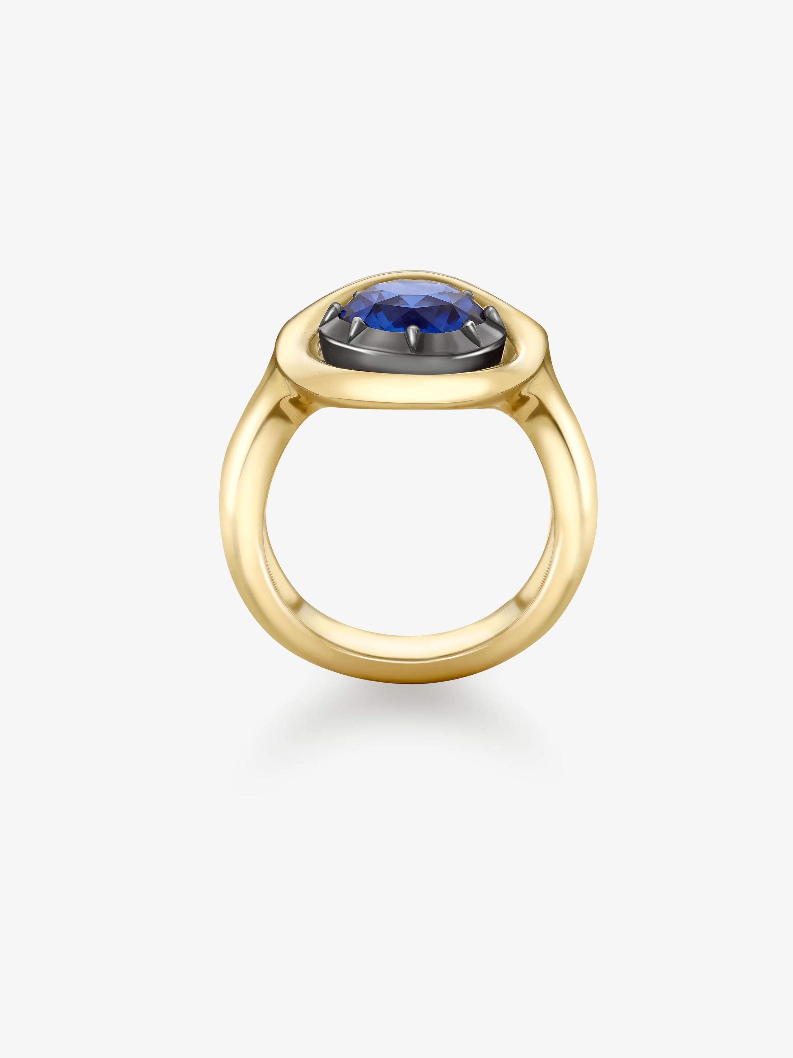 Orbit Sapphire & Carré-Cut Diamond Ring View 2